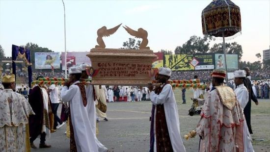 إثيوبيا تحي عيد الصليب بشعلة "داميرا"