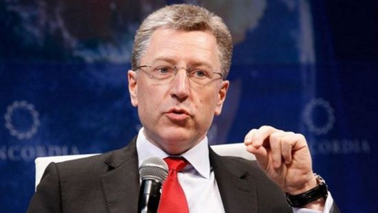 استقالة المبعوث الأمريكي إلى أوكرانيا على خلفية مكالمة ترامب