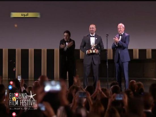 محمد هنيدي يتذكر شهداء الجيش المصري أثناء تكريمه بالجونة 