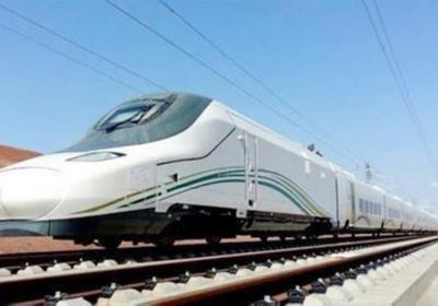 الدفاع المدني السعودي يباشر إطفاء حريق اندلع في سقف محطة قطار الحرمين