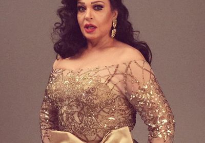 فيفي عبده تطلب من جمهورها الدعاء لشقيقتها 