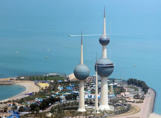 الكويت: لسنا بعيدين عن المشاركة في تحالف حماية الملاحة الدولية
