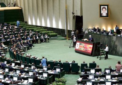 بعد قرار أمريكا ضدهم.. إيران تسعى للإسراع في إعادة مسؤولين مقيمين بالخارج