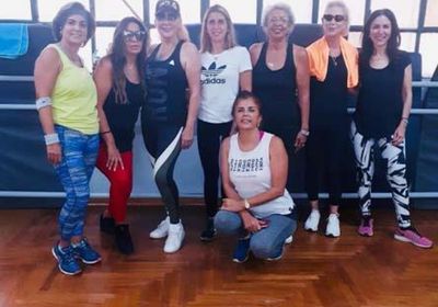 نادية الجندي بصحبة صديقاتها في الجيم (صور)