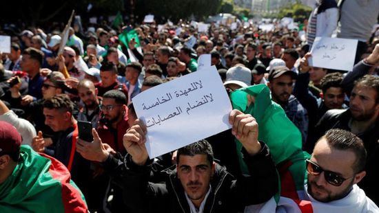 الأمن الجزائري يعتقل برلمانيًا فرنسيًا شارك في مظاهرات طلابية ببجاية