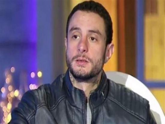 أحمد الفيشاوي ينفي شائعة طلاقه بهذه الصورة