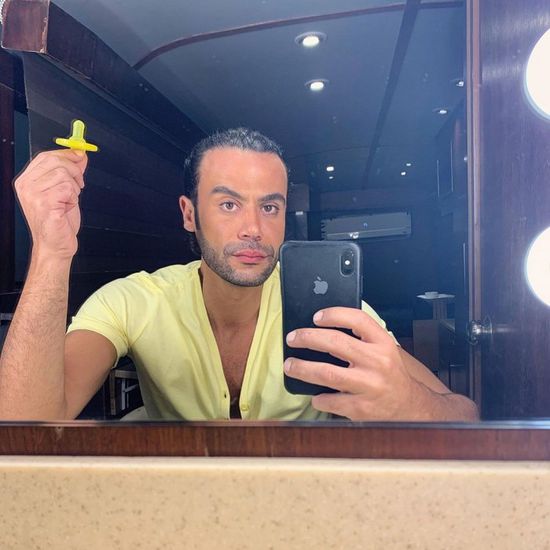 محمد إمام يتعرض لموقف طريف بسبب ابنته خديجة