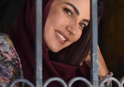 بالصور.. درة تروج لأحدث أفلامها "في يوم وليلة"