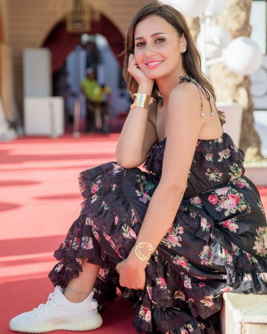 حلا شيحة توجه رسالة للنساء (صورة)