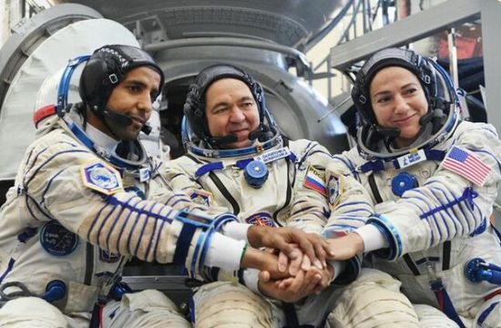 رائد الفضاء الإماراتي ينشر صورة لمكة المكرمة التقطها من الفضاء