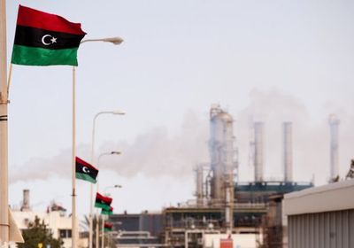تراجع إنتاج النفط الليبي بسبب الأوضاع السياسية والاستثمارية المتخبطة