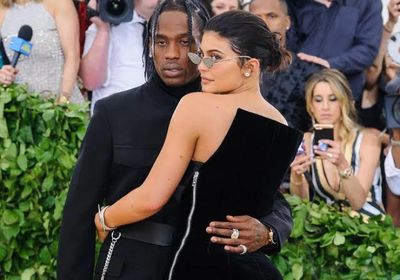 كايلي جينر تعلن انفصالها عن ترافيس سكوت