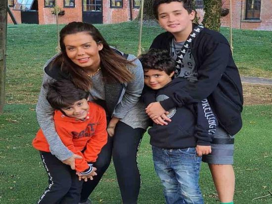 إيمي سالم تبعث رسالة لأولادها