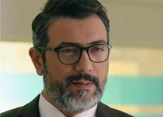 تامر حمزة يدعو بالشفاء للفنان أحمد وفيق