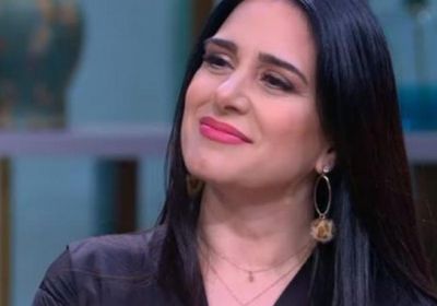 ميرنا وليد :"جئت مصر بالصدفة وهكذا مات والدي بلبنان"