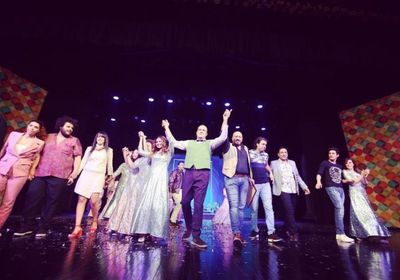 مجدي الهواري ينشر صور العرض الأول لمسرحية "اللي عليهم العين"