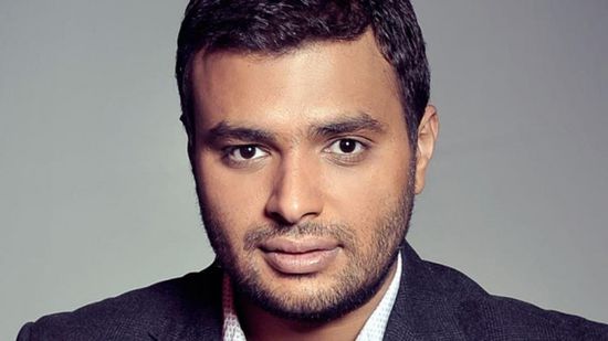 رامي صبري يدعم السياحة في شرم الشيخ (فيديو)