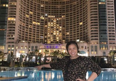 "من الإسكندرية".. صابرين تحتفل بعيد ميلادها