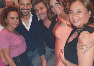 بشرى تحتفل بعيد ميلادها بحضور نجوم الفن (صور)