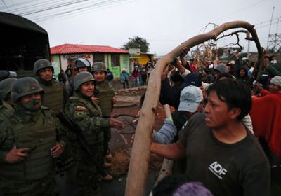 الجيش الإكوادوري ينتشر في الشوارع للتصدي لاحتجاجات خفض دعم المحروقات (صور)