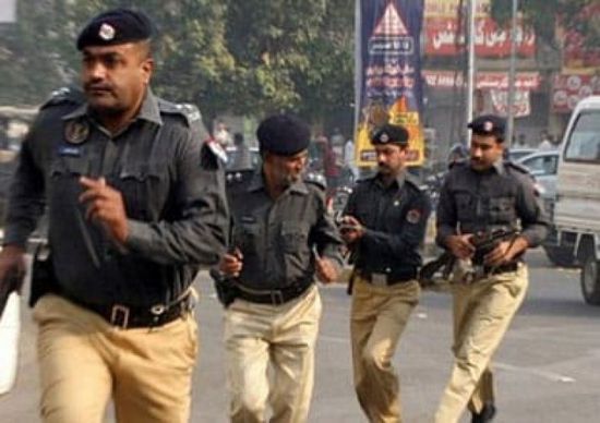  مصرع شخص وإصابة اثنان آخرين إثر زلزال يضرب كشمير