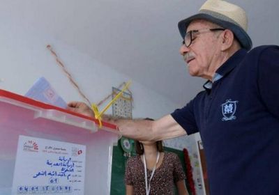 إقبال ضعيف  للناخبين على مراكز الاقتراع في الانتخابات التشريعية التونسية