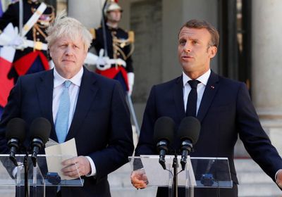 الرئيس الفرنسي يبحث هاتفيا مع جونسون أحدث مقترحاته حول البريكست