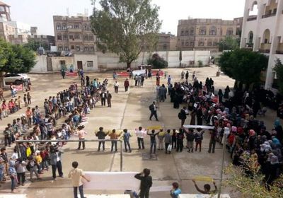 مدارس صنعاء.. ثكنات عسكرية حوثية لتجنيد الأطفال