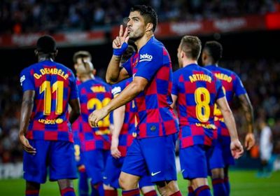 برشلونة يكتسح إشبيلية برباعية في الدوري الإسباني