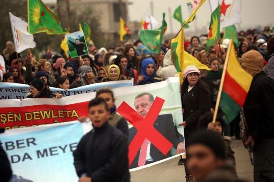 تظاهرة كردية ضد التهديد التركي بشن هجوم في سوريا