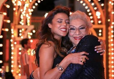 ناهد السباعي توجه رسالة لوالدتها