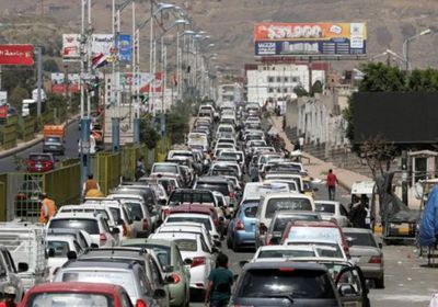 سكانٌ في ظلمة الحوثي.. صرخات الوقود "الموجعة"