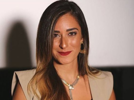 لأول مرة.. أمينة خليل تكشف عن شخصيتها بفيلم "لص بغداد" (فيديو)
