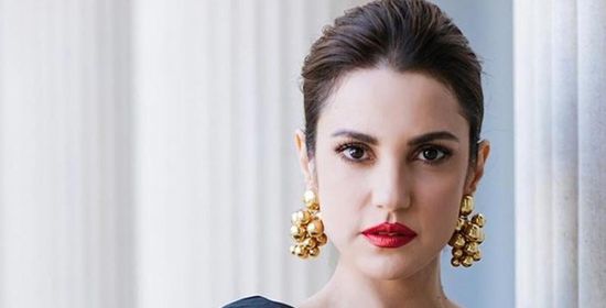 اليوم.. درة تصل السويد لحضور ختام مهرجان مالمو 