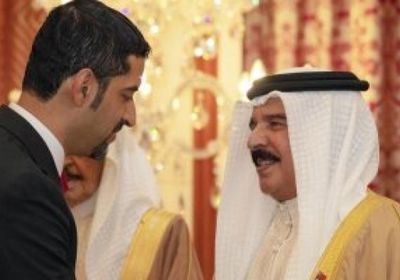 وزير شؤون الكهرباء والماء البحريني الجديد يؤدي القسم أمام عاهل البحرين
