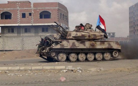 معارك شرسة بين القوات الجنوبية ومليشيات الحوثي في الفاخر 