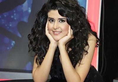 سلمى رشيد تنشر أول صورة تجمعها بمولودها "يانيس"