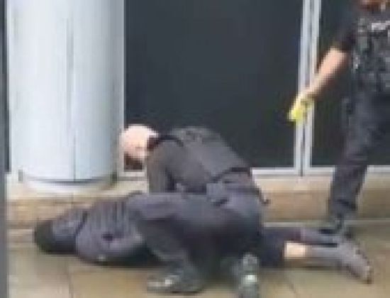 الشرطة البريطانية تقبض على مشتبه به في حادث طعن مانشستر