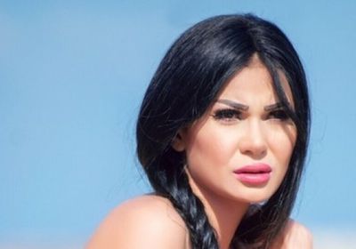 بالفيديو.. منى ممدوح تمارس تمرينات قاسية داخل الجيم