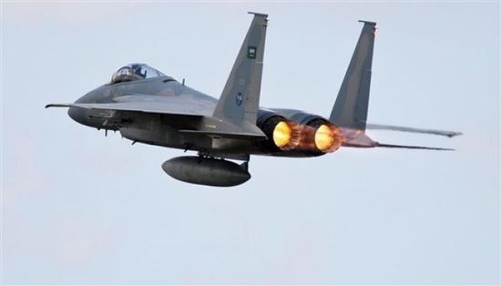 طيران التحالف يقصف مواقع المليشيات في رازح بصعدة 