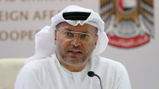 قرقاش يصفع قطر: الخروج عن الإجماع نتيجة لبيع السيادة!