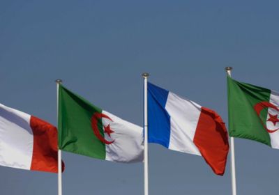 فرنسا توقف منح تأشيرات الدخول للجزائريين (تفاصيل)