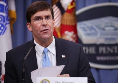 وزير الدفاع الأمريكي يتعهد بالتعاون مع الكونغرس في تحقيق عزل ترامب