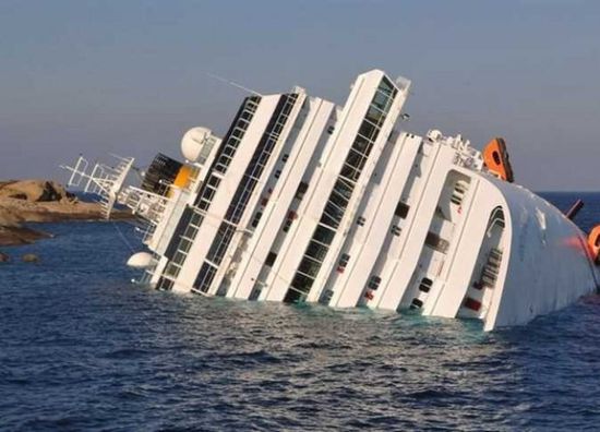 العثور على سفينة شحن غارقة قرب طوكيو بعد إعصار "هاجيبيس"