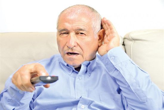 لكبار السن.. هذه النصائح تمنعكم من فقدان السمع