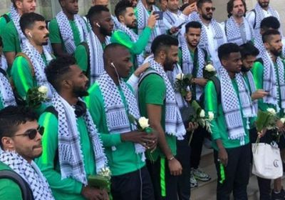 لاعبو المنتخب السعودى يزورون المسجد الأقصى