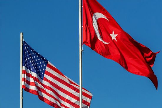 كاتب سعودي يكشف تفاصيل العقوبات الأمريكية على تركيا