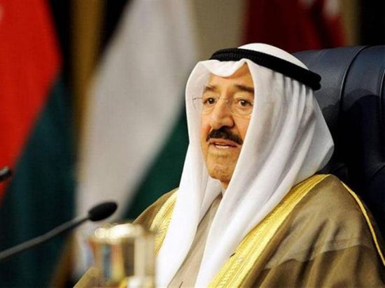 أمير الكويت يعود للبلاد بعد رحلة علاجية استغرقت بضعة أيام
