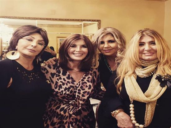 "صناع أجمل أفلام".. بوسي شلبي بصحبة ميرفت أمين ونبيلة عبيد وسهير رمزي