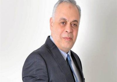 أشرف زكي ينفي وقوع حريق بأكاديمية الفنون بمصر